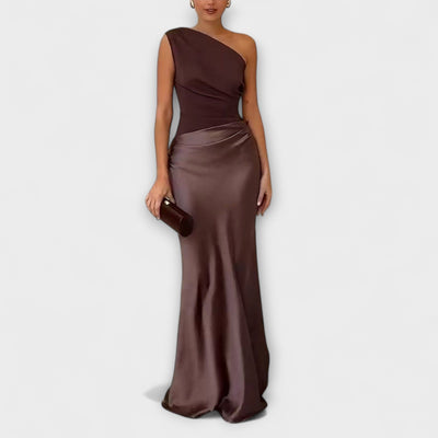 Emilia | Elegancka sukienka maxi na jedno ramię z fałdami