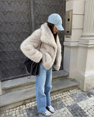 Alena | Elegancka kurtka futrzana