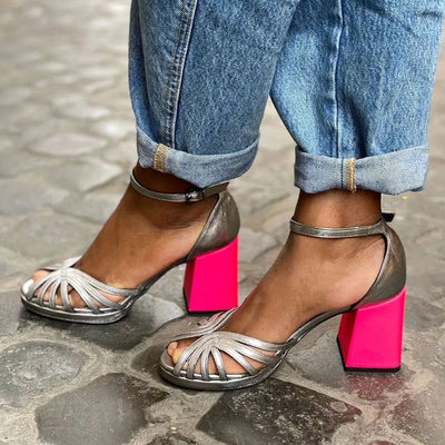 Naelle™ | Lśniące sandały na grubej eleganckiej szpilce