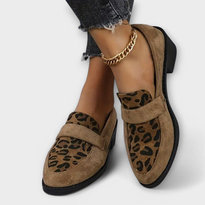 Karla - Eleganckie damskie buty w leopardzie wzory